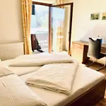 Haus Leitner 아파트 *