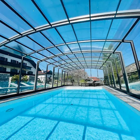 Haus Leitner 아파트 *