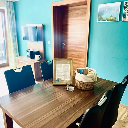 Haus Leitner 아파트 *